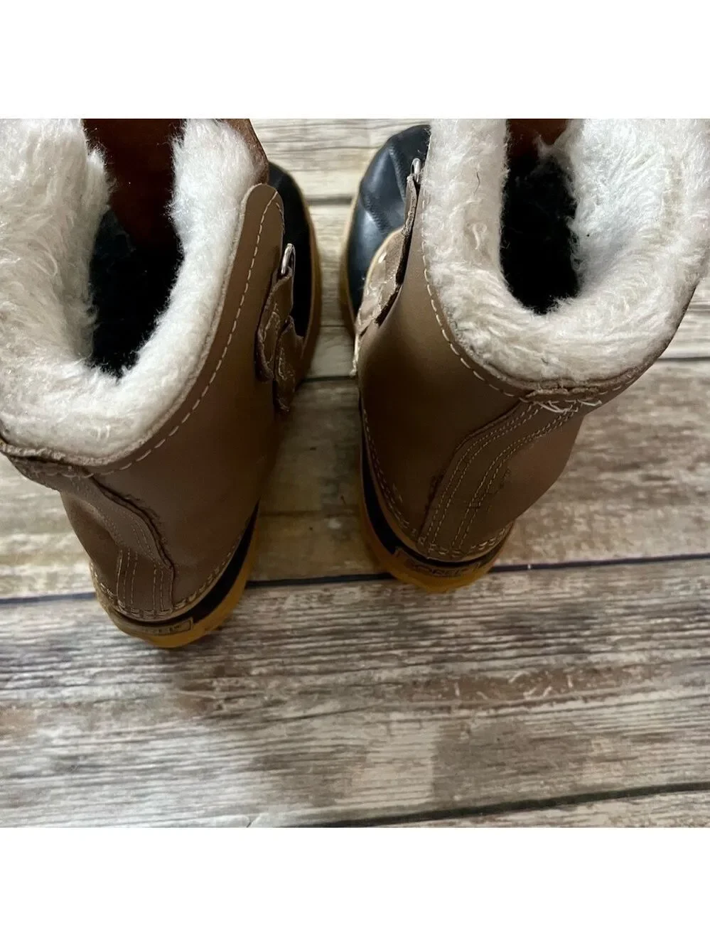 🍋SWEET SWEET VINTAGE SOREL BOOTS